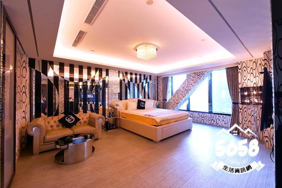 85旅行家 Leilighet Kaohsiung Eksteriør bilde